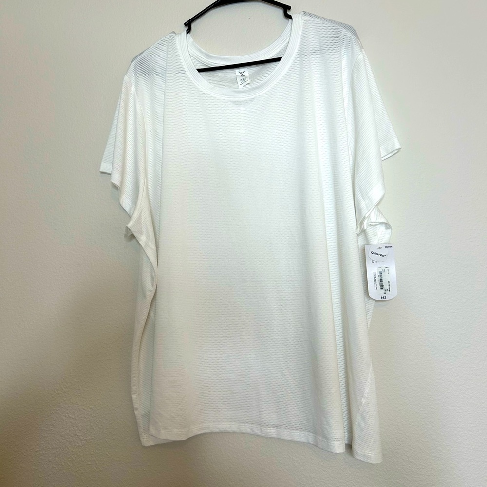 NWT - XERSION TEE- Stay Fresh - White Tee Size 3X